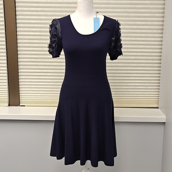 Draper James Dresses & Skirts - Draper James XS Nassau Navy Fleurette Sleeve Lightweight Sweater Dress NWT
